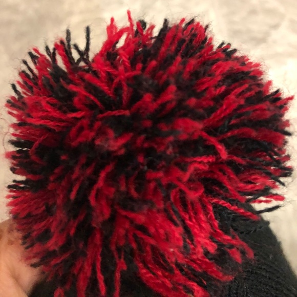 New Era Chicago Blackhawks Beanie - Picture 4 of 4